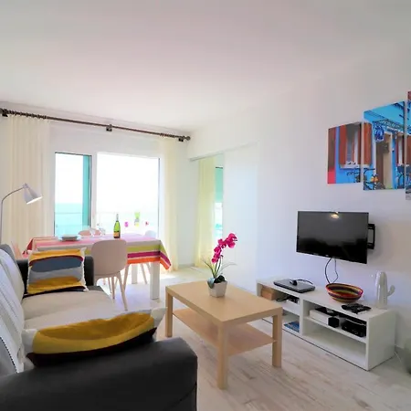 Apartment Europa - Barneda Premium Roses