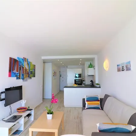 Apartment Europa - Barneda Premium Roses